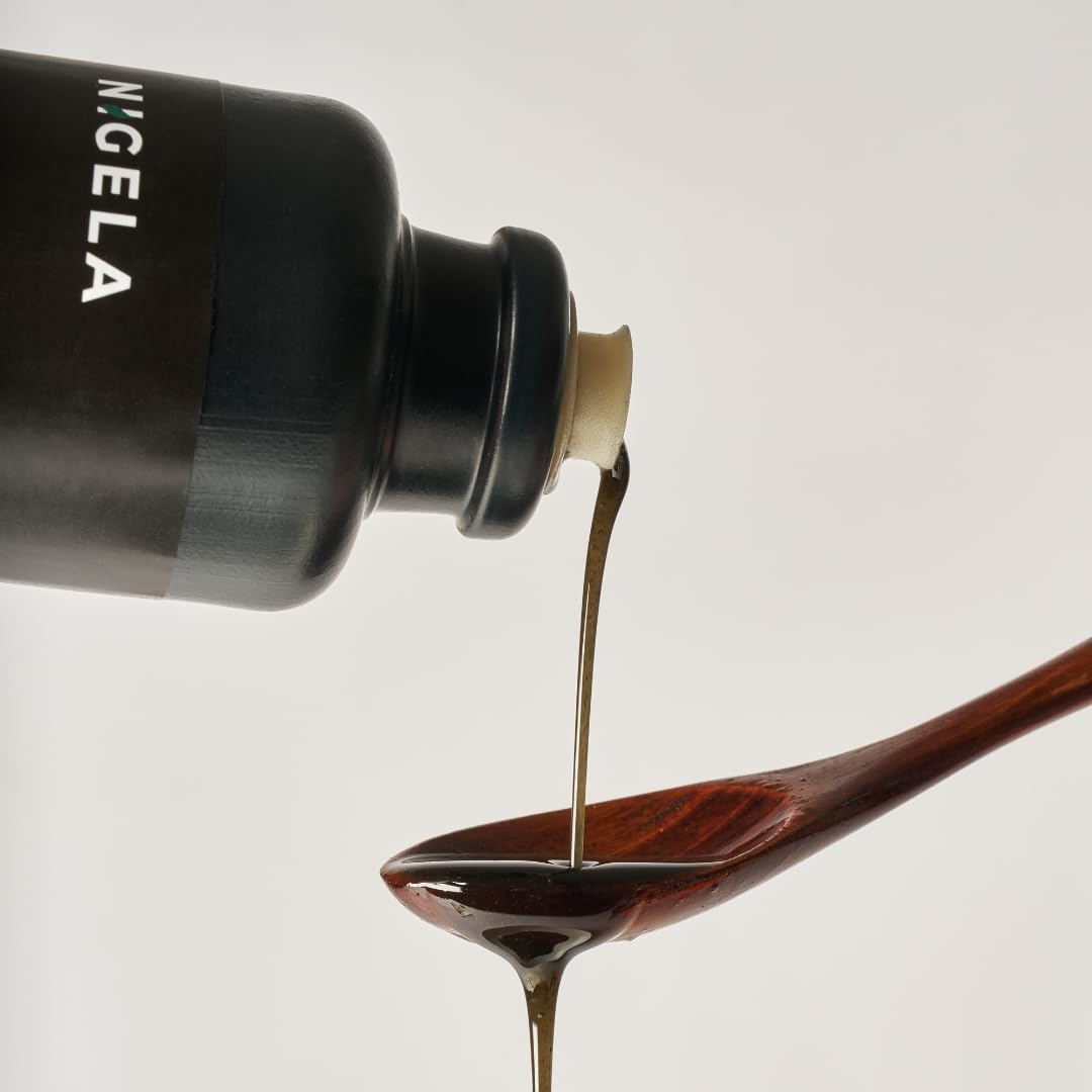 Nigela BIO Schwarzkümmelöl ungefiltert - Ägyptisches Schwarzkümmel Öl mit hohem Thymochinongehalt - In Bayern hergestellt - Zertifiziertes & Laborgeprüftes Black Seed Oil - 200ml