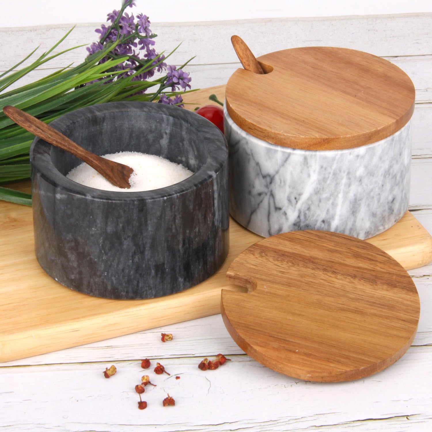 Salzdose Marmor mit Holzdeckel und Löffel Salz- oder Pfefferstreuerschale aus Stein, Salzstreuer, Salzbehälter Gewürzbehälter, Behälter, Behälterhalter, Behälter für die Küche (Schwarze Schüssel)
