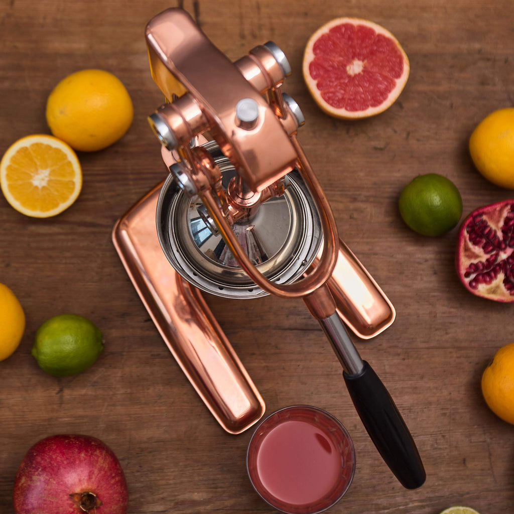Lumaland Juicer Made of Stainless Steel, High-quality Citrus Juicer With Lever In Various Designs