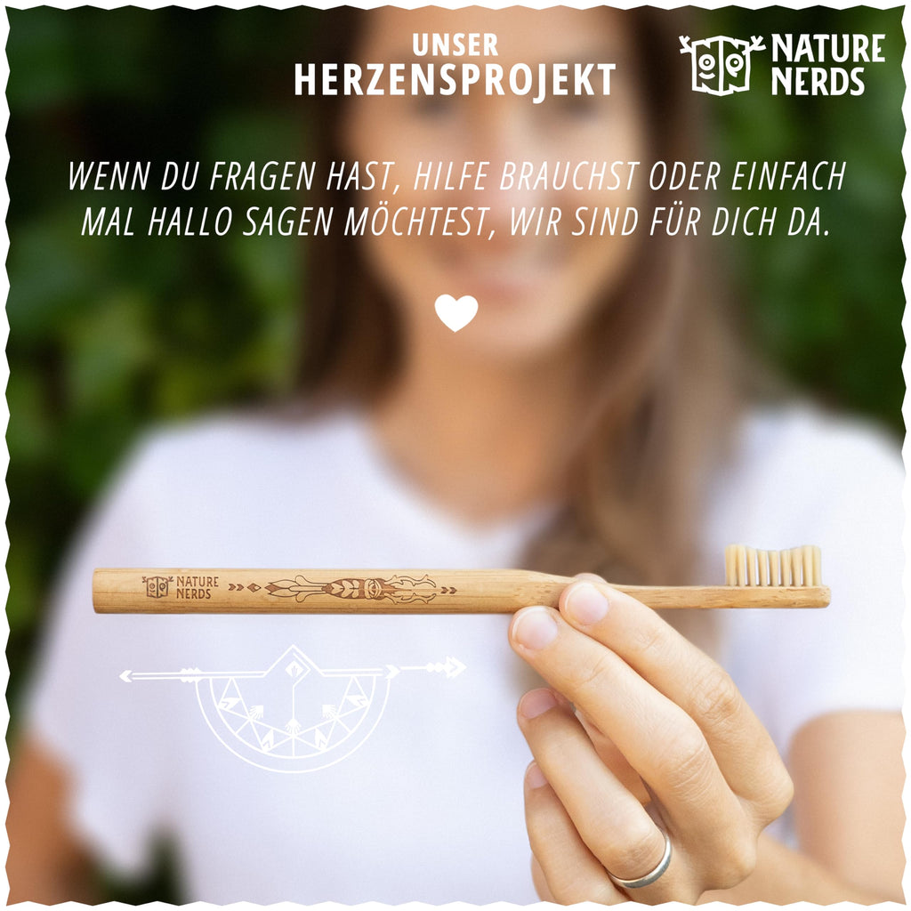 Nature Nerds - Bambus-Zahnbürsten im Set (4er Pack) / Härtegrad: Mittel/aus dem nachwachsendem Rohstoff Bambus